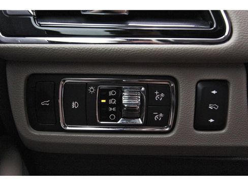 Used 2022 Lincoln Navigator Reserve AWD/4WD image 20