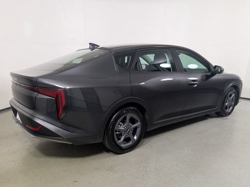 Used 2025 Kia K4 FWD image 6