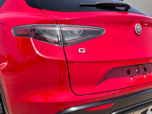 Used 2026 Alfa Romeo Stelvio Sprint AWD/4WD image 25