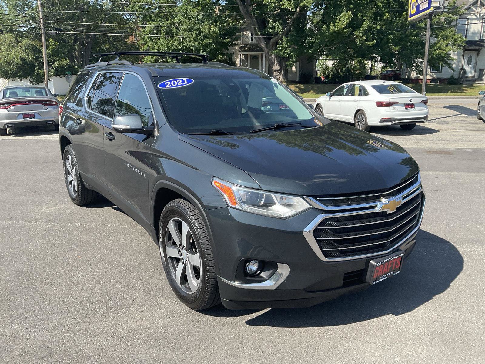 Used 2021 Chevrolet Traverse LT w/ LT Premium Package AWD/4WD image 7