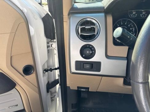 Used 2014 Ford F150 Lariat w/ Equipment Group 502A Luxury AWD/4WD image 8