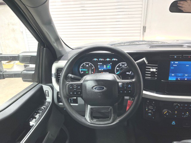 Used 2024 Ford F350 XLT AWD/4WD image 16
