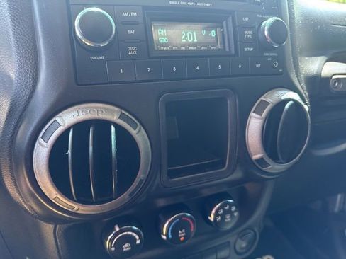 Used 2012 Jeep Wrangler Unlimited Sport AWD/4WD image 20