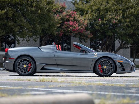Used 2009 Ferrari F430 Scuderia RWD image 32