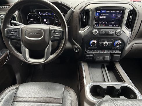 Used 2021 GMC Sierra 2500 Denali w/ Denali Ultimate Package AWD/4WD image 8