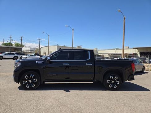 Used 2024 GMC Sierra 1500 Denali w/ Denali Reserve Package AWD/4WD image 3