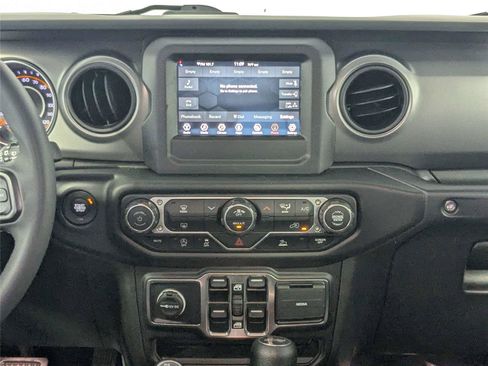 Used 2023 Jeep Wrangler Unlimited Sport AWD/4WD image 40