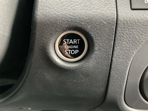 Used 2025 Nissan Frontier SV w/ SV Convenience Package AWD/4WD image 24