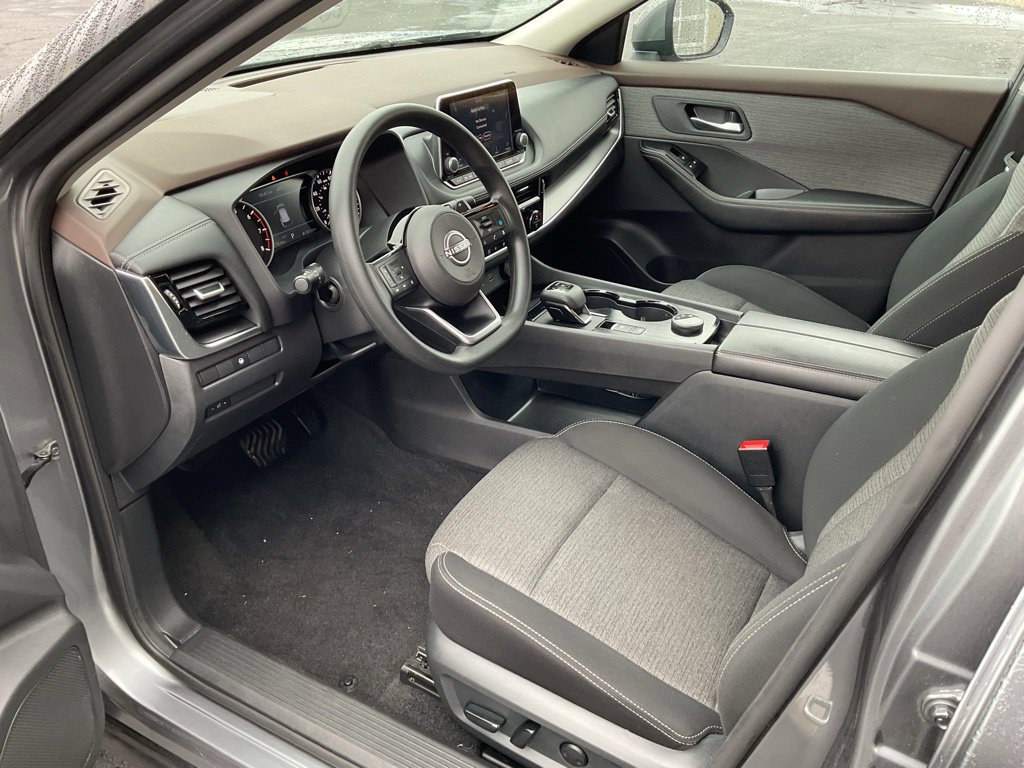 Used 2022 Nissan Rogue SV AWD/4WD image 10