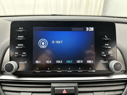 Used 2019 Honda Accord LX image 16