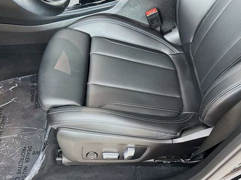 Used 2022 BMW X4 xDrive30i w/ Convenience Package image 19