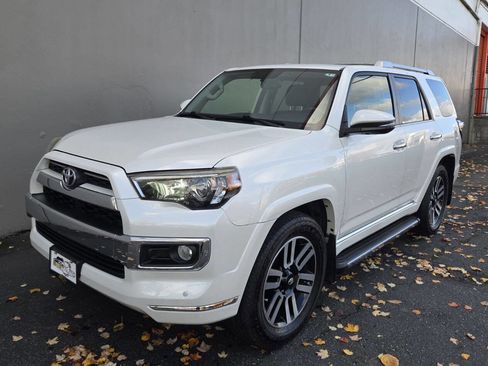 Used 2014 Toyota 4Runner Limited image 2