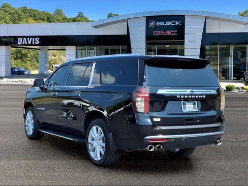 Used 2021 Chevrolet Suburban High Country AWD/4WD image 3