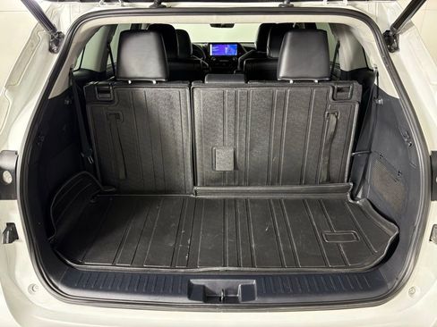 Used 2023 Toyota Highlander Limited AWD/4WD image 45