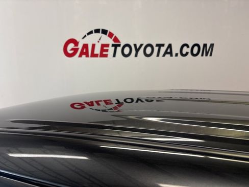 Used 2022 Toyota Tacoma TRD Sport image 4