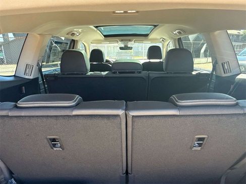 New 2026 Volkswagen Atlas SE FWD image 26