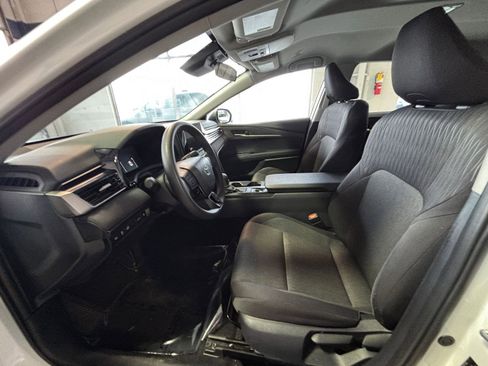 Used 2025 Toyota Camry LE image 26