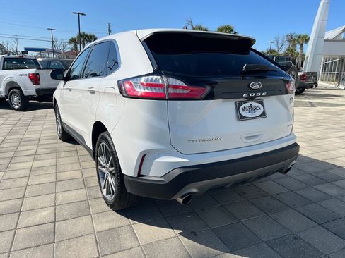 Used 2024 Ford Edge Titanium image 4