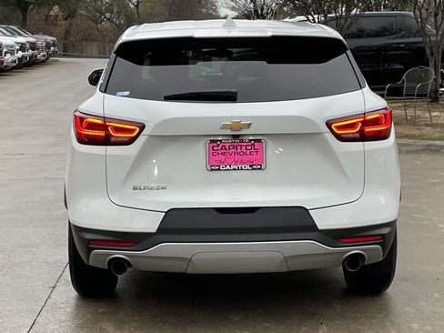 Used 2025 Chevrolet Blazer LT image 5