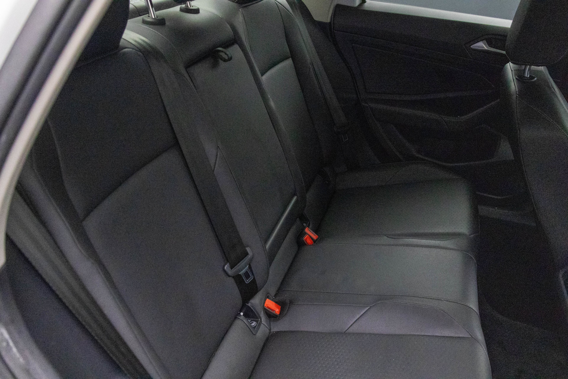 Used 2019 Volkswagen Jetta SEL w/ Cold Weather Package FWD image 29