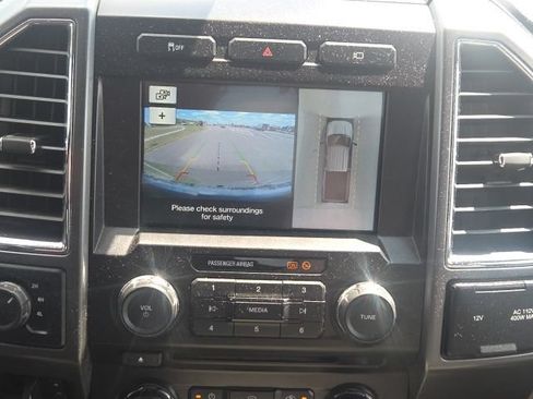 Used 2018 Ford F250 XLT w/ XLT Premium Package AWD/4WD image 27