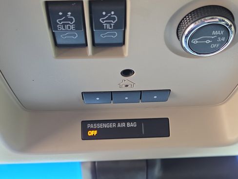 Used 2018 GMC Yukon Denali w/ Open Road Package image 30