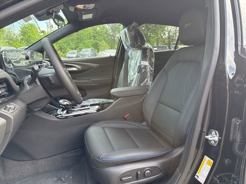 New 2026 Buick Envista Sport Touring w/ Convenience I Package FWD image 10