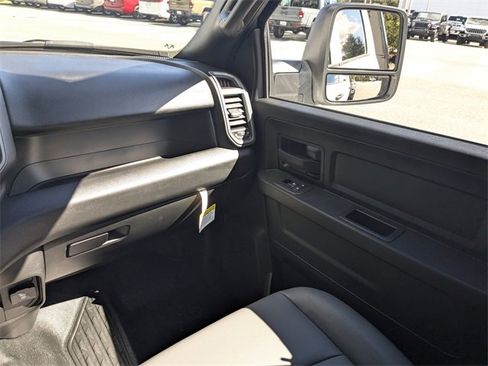 New 2026 RAM 3500 Tradesman image 15