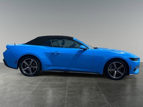 Used 2025 Ford Mustang Premium RWD image 10