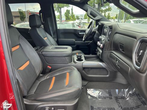 Used 2022 GMC Sierra 1500 AT4 w/ AT4 Premium Package AWD/4WD image 17
