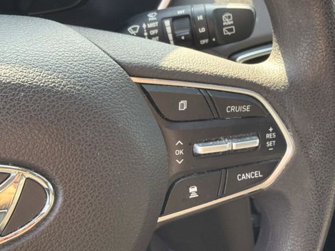 Used 2020 Hyundai Santa Fe SEL image 7