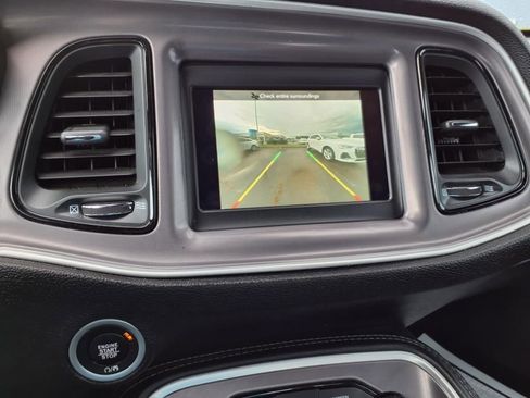 Used 2022 Dodge Challenger GT image 11