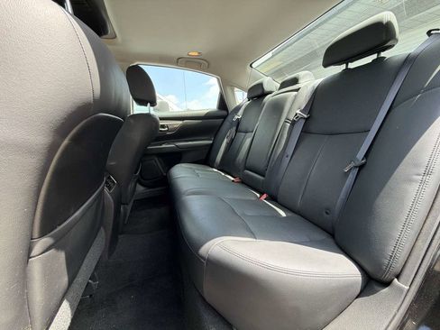 Used 2015 Nissan Altima 3.5 SL FWD image 7