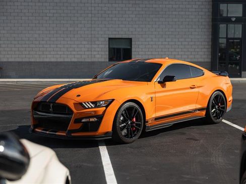 Used 2020 Ford Mustang Shelby GT500 w/ Technology Package image 20