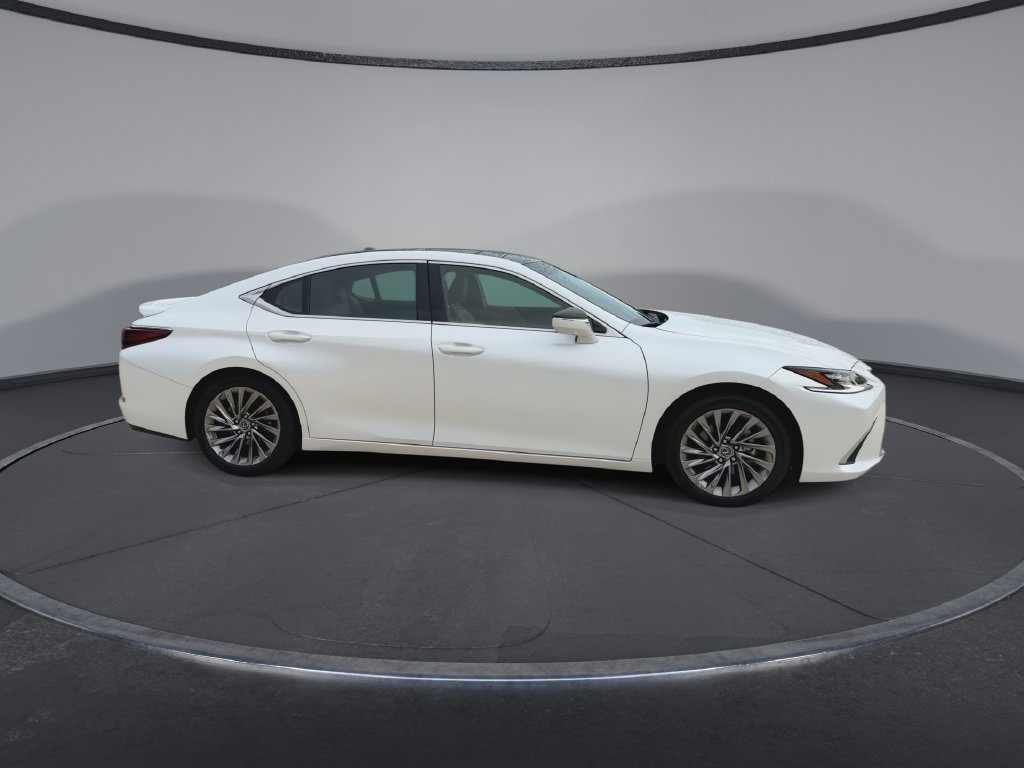 Certified 2024 Lexus ES 350 Ultra Luxury w/ Accessory Package (Z2) FWD image 2