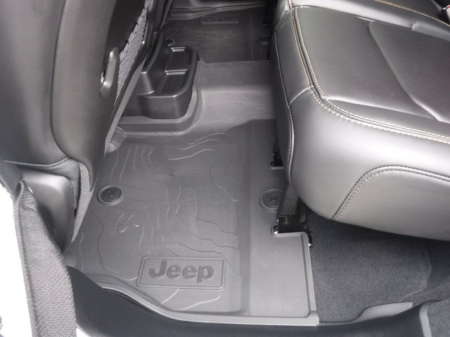 Used 2025 Jeep Wrangler Unlimited Rubicon 392 AWD/4WD image 65