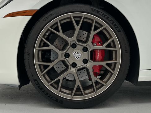 Used 2024 Porsche 911 Carrera S RWD image 9