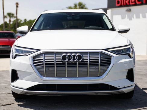Used 2021 Audi e-tron Premium Plus w/ Premium Plus Package AWD/4WD image 4