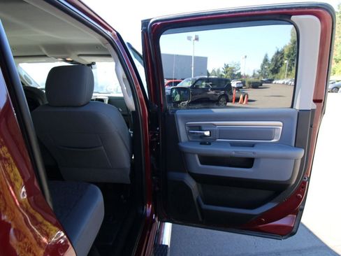 Used 2017 RAM 1500 Big Horn image 24
