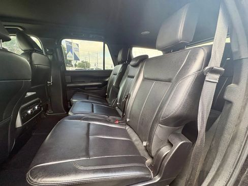Used 2021 Ford Expedition XLT RWD image 12