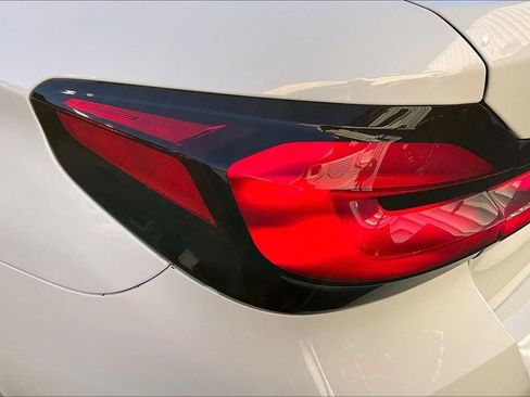 Used 2022 BMW 540i xDrive w/ M Sport Package image 22