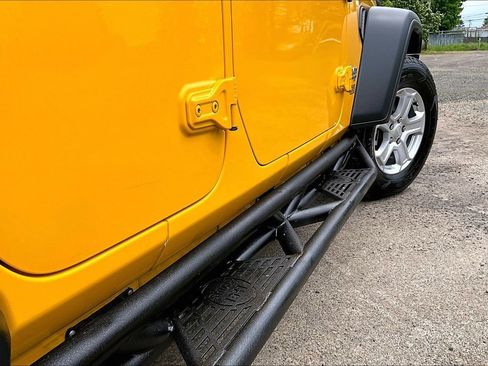 Used 2019 Jeep Wrangler Unlimited Sport S image 35