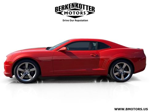 Used 2010 Chevrolet Camaro SS w/ RS Package RWD image 6
