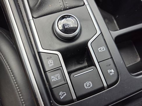 Used 2022 Kia Sorento EX w/ Panoramic Sunroof Package FWD image 17