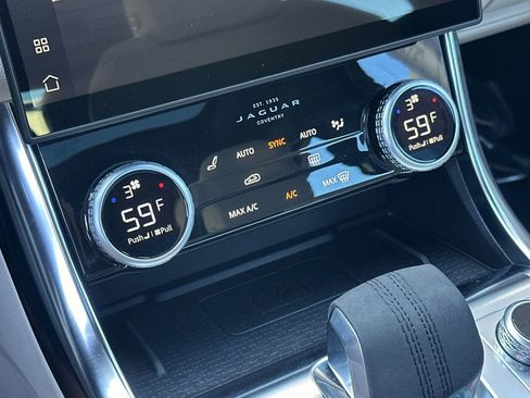 Used 2024 Jaguar XF R-Dynamic SE image 23