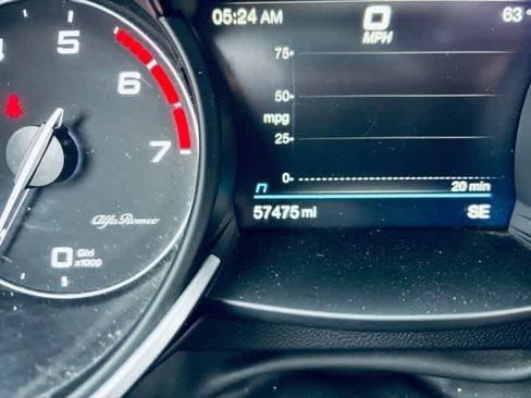 Used 2020 Alfa Romeo Stelvio Ti w/ Active Blind Spot Package AWD/4WD image 8