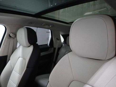 New 2025 Porsche Cayenne GTS image 19