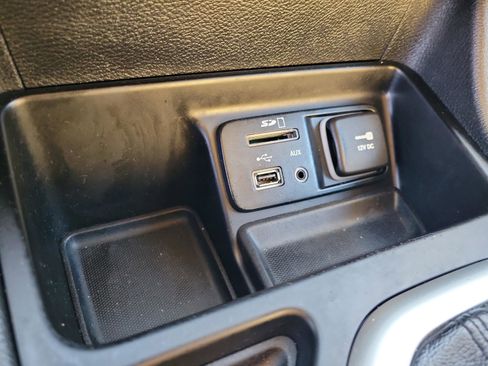 Used 2016 Jeep Cherokee Latitude image 27