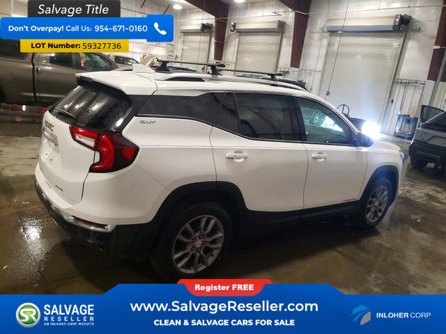 Used 2022 GMC Terrain SLT w/ Infotainment Package II AWD/4WD image 4