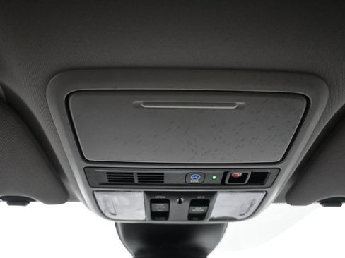 Certified 2024 Honda Odyssey Touring image 17